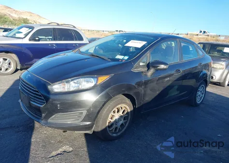 2014 Ford Fiesta Se z USA, uszkodzony, nr VIN 3FADP4BJ5EM139240